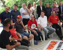 Movimentos Sociais e Sociedade Civil